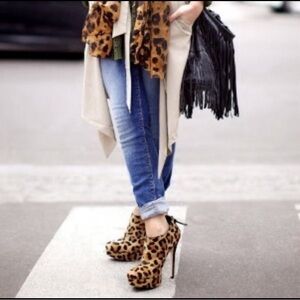 Sam Edelman 8 1/2 Animal Print Calf Hair Platform Stiletto Ankle Booties Zip